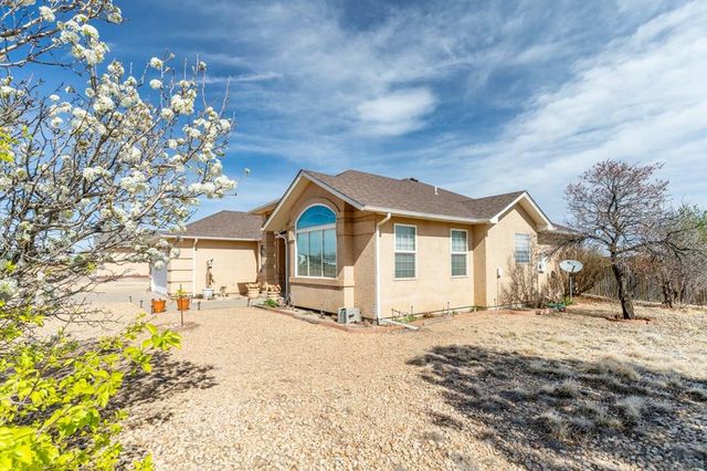 603 E Tanager Dr, Pueblo, CO 81007