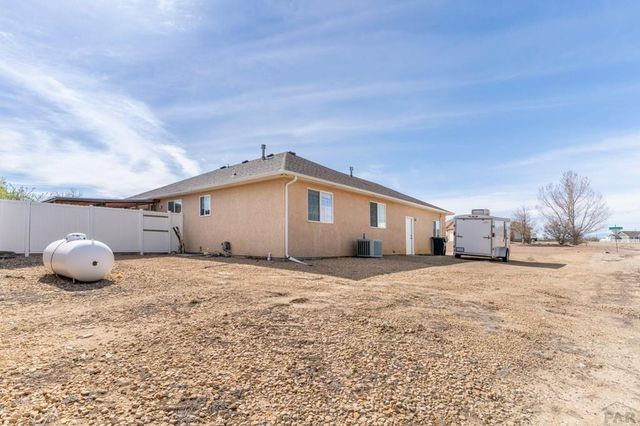603 E Tanager Dr, Pueblo, CO 81007