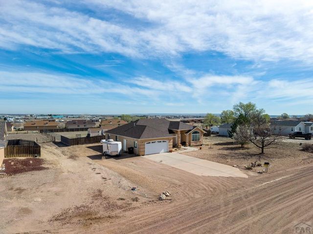 603 E Tanager Dr, Pueblo, CO 81007