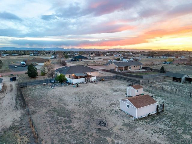 603 E Tanager Dr, Pueblo, CO 81007