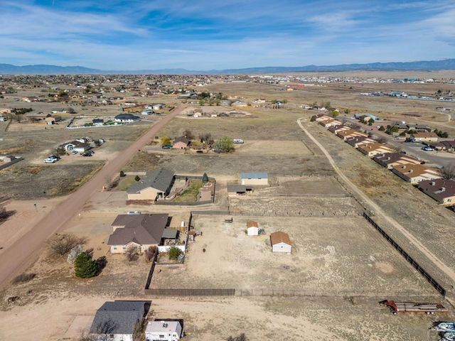 603 E Tanager Dr, Pueblo, CO 81007