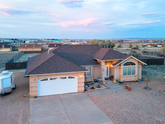 603 E Tanager Dr, Pueblo, CO 81007