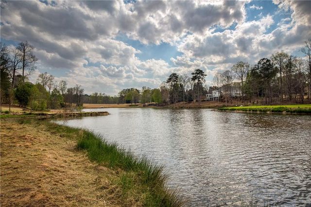 1325 Rolling Links Drive, Alpharetta, GA 30004