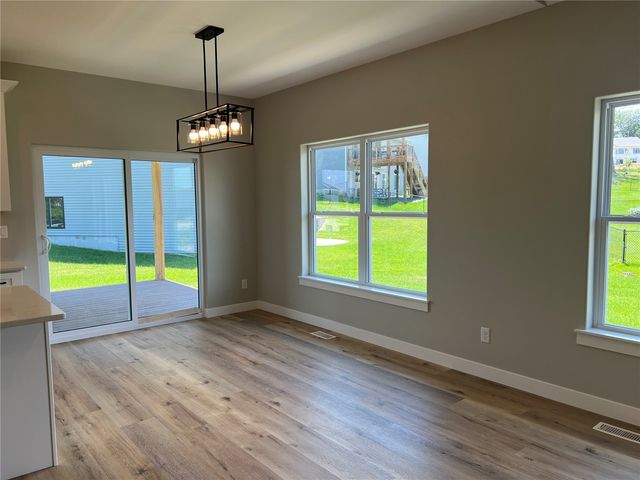 1415 Legend Drive, Tiffin, IA 52340