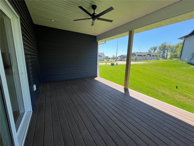1415 Legend Drive, Tiffin, IA 52340