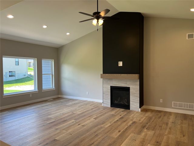 1415 Legend Drive, Tiffin, IA 52340