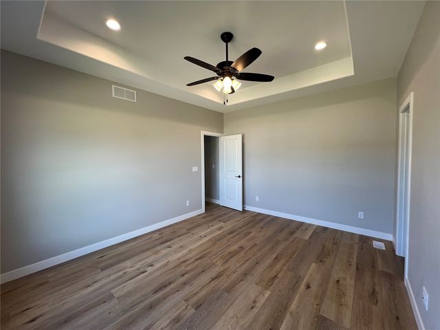 1415 Legend Drive, Tiffin, IA 52340