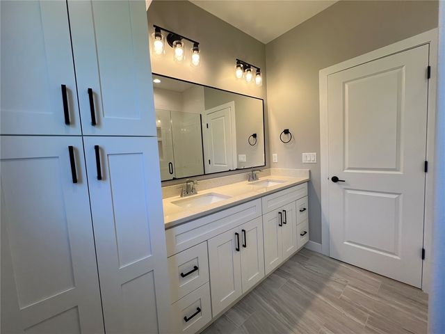 1415 Legend Drive, Tiffin, IA 52340