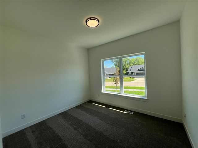 1415 Legend Drive, Tiffin, IA 52340