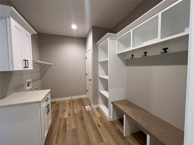 1415 Legend Drive, Tiffin, IA 52340