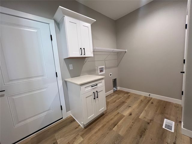 1415 Legend Drive, Tiffin, IA 52340