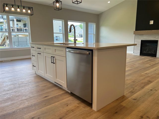 1415 Legend Drive, Tiffin, IA 52340