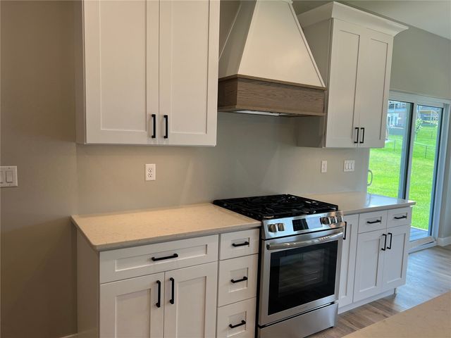 1415 Legend Drive, Tiffin, IA 52340