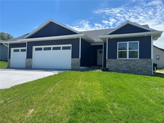 1415 Legend Drive, Tiffin, IA 52340