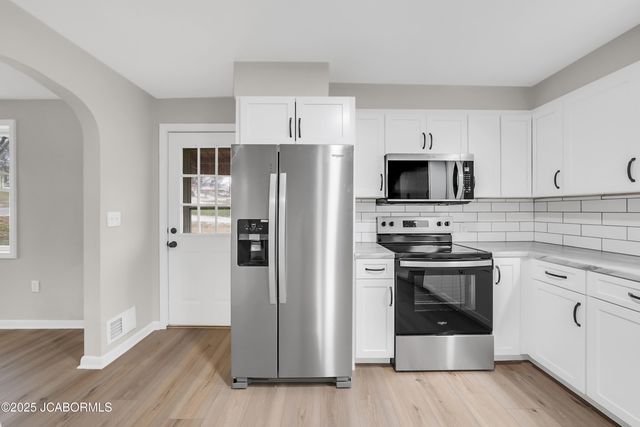 321 ARDEN DRIVE, Jefferson City, MO 65109