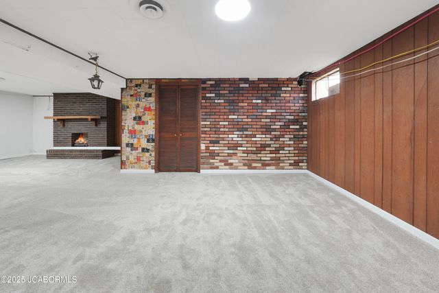 321 ARDEN DRIVE, Jefferson City, MO 65109