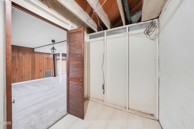 321 ARDEN DRIVE, Jefferson City, MO 65109