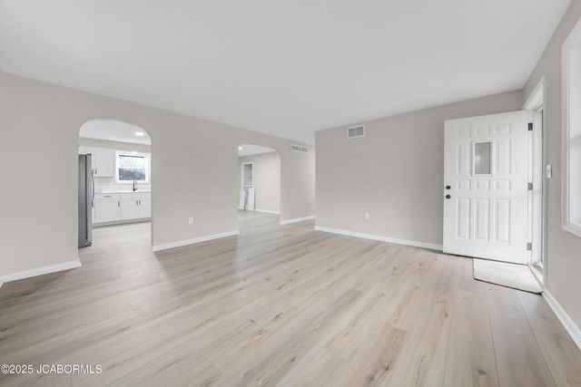 321 ARDEN DRIVE, Jefferson City, MO 65109