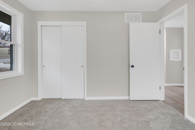 321 ARDEN DRIVE, Jefferson City, MO 65109