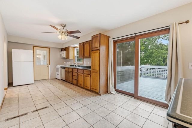 5216 Erling AVENUE, Mc Farland, WI 53558