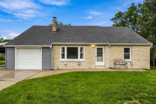 5216 Erling AVENUE, Mc Farland, WI 53558