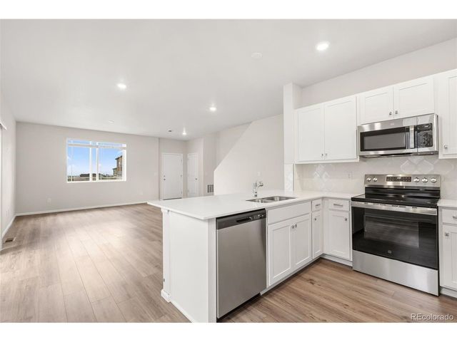 24226 E 53rd Dr, Aurora, CO 80019