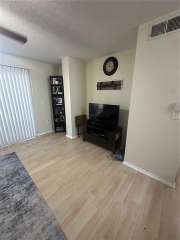 10024 STRAFFORD OAK COURT 803, Tampa, FL 33624