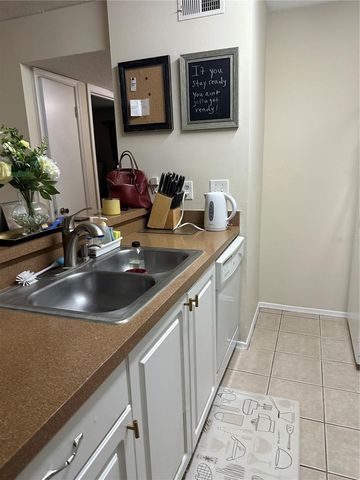 10024 STRAFFORD OAK COURT 803, Tampa, FL 33624