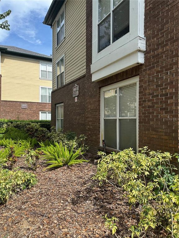 10024 STRAFFORD OAK COURT 803, Tampa, FL 33624