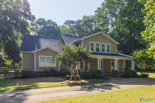 322 W T Garrison Lane NW, Huntsville, AL 35810