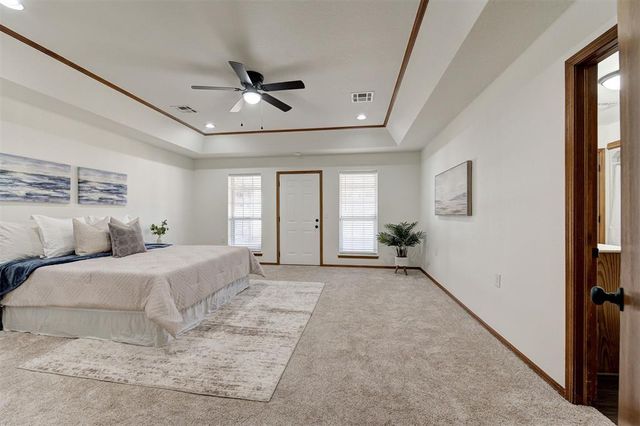 12501 SW 40th Street, Yukon, OK 73099