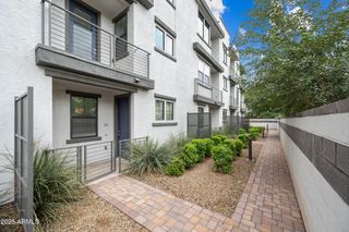 2090 S Dorsey Lane 1004, Tempe, AZ 85282