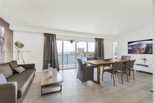 11111 Biscayne Blvd 8C, Miami, FL 33181