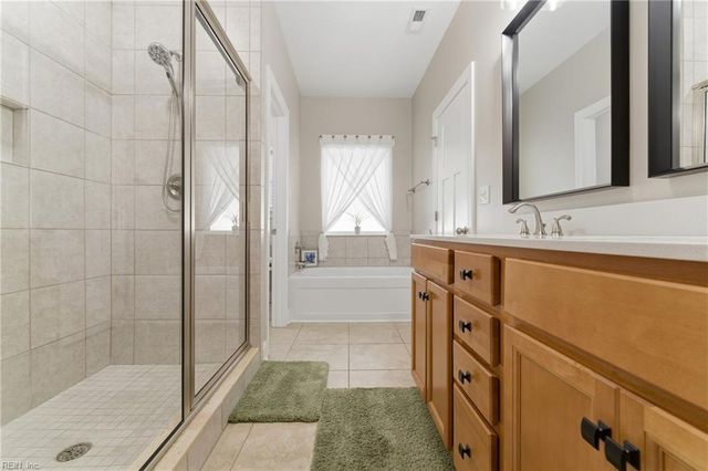 106 Arrow Head LN, Moyock, NC 27958