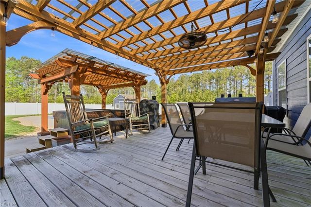 106 Arrow Head LN, Moyock, NC 27958