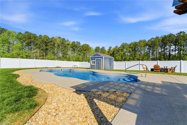 106 Arrow Head LN, Moyock, NC 27958
