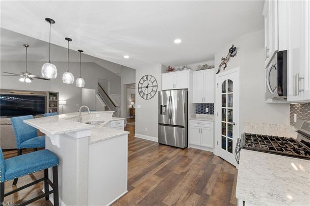 106 Arrow Head LN, Moyock, NC 27958