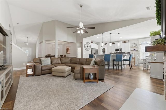 106 Arrow Head LN, Moyock, NC 27958