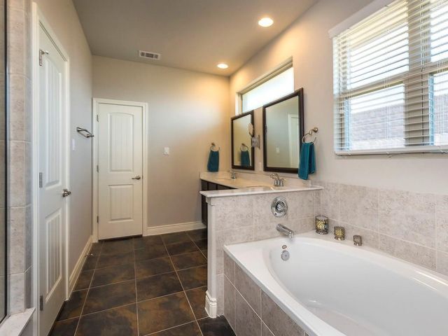 19812 Wearyall Hill LN, Pflugerville, TX 78660