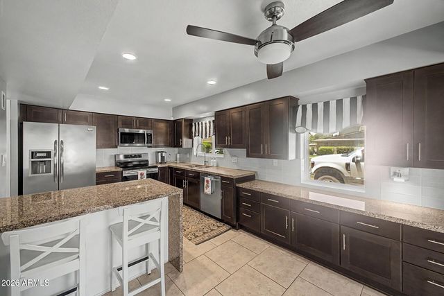 7335 N 11TH Street, Phoenix, AZ 85020