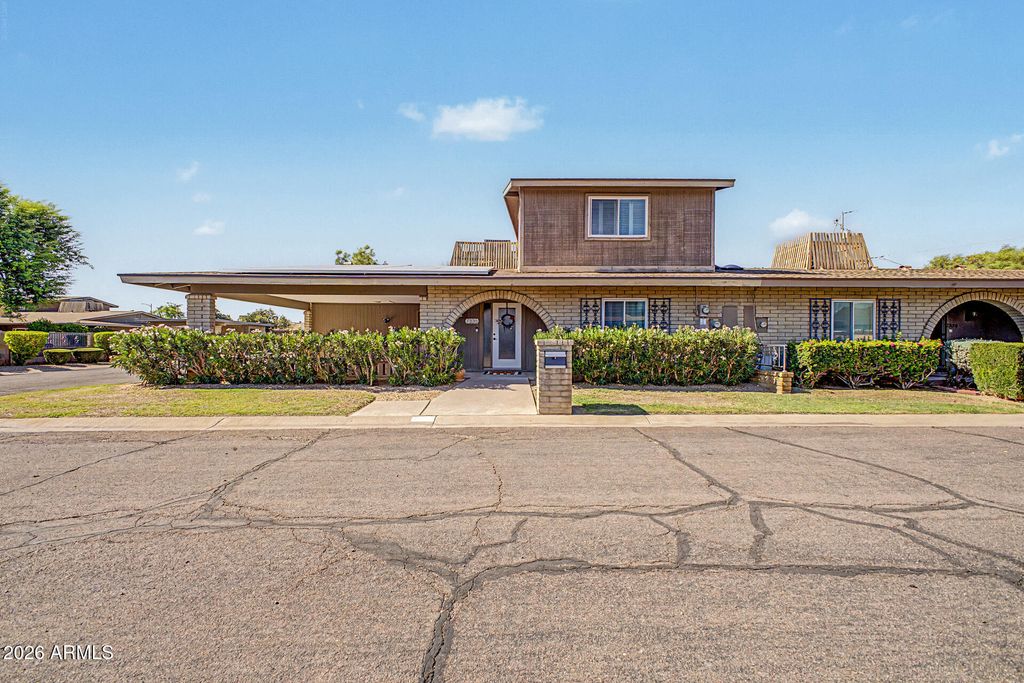 7335 N 11TH Street, Phoenix, AZ 85020