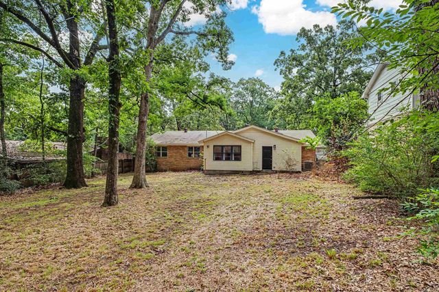 4 Sallisaw Circle, North Little Rock, AR 72116