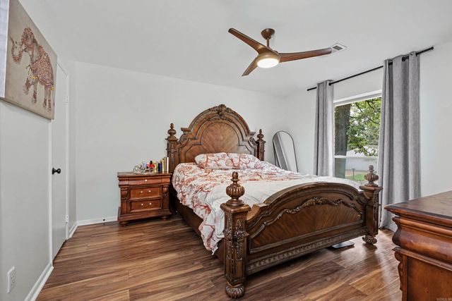 4 Sallisaw Circle, North Little Rock, AR 72116