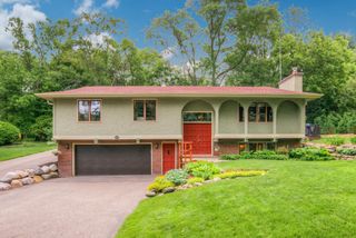 5645 Grant Lorenz Road, Shorewood, MN 55331