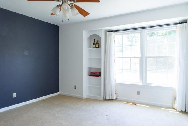 5921 DANIELLE DR, Fredericksburg, VA 22407