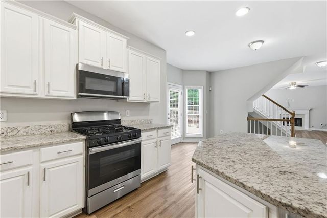 3890 Brentview Place NW, Kennesaw, GA 30144
