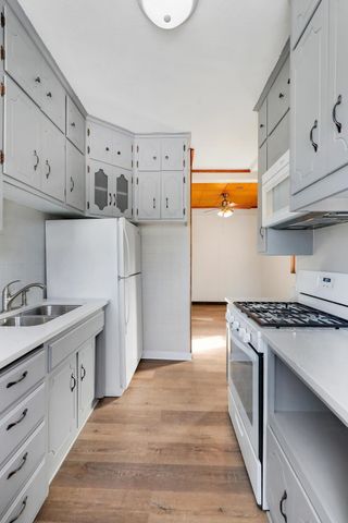 1302 Reaney Avenue, Saint Paul, MN 55106