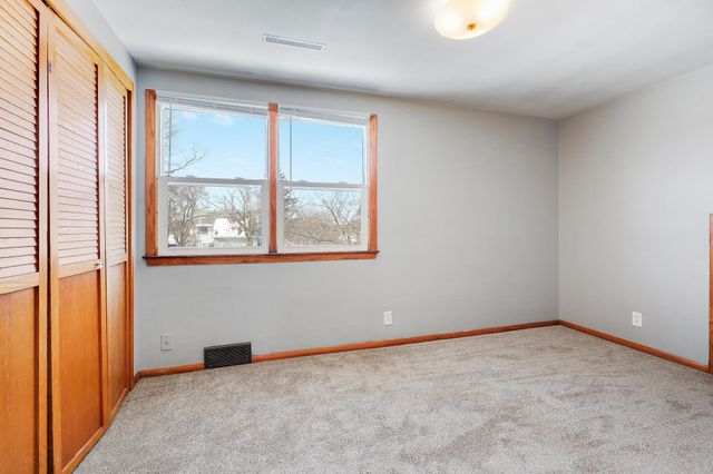 1302 Reaney Avenue, Saint Paul, MN 55106