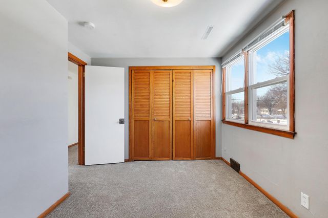 1302 Reaney Avenue, Saint Paul, MN 55106