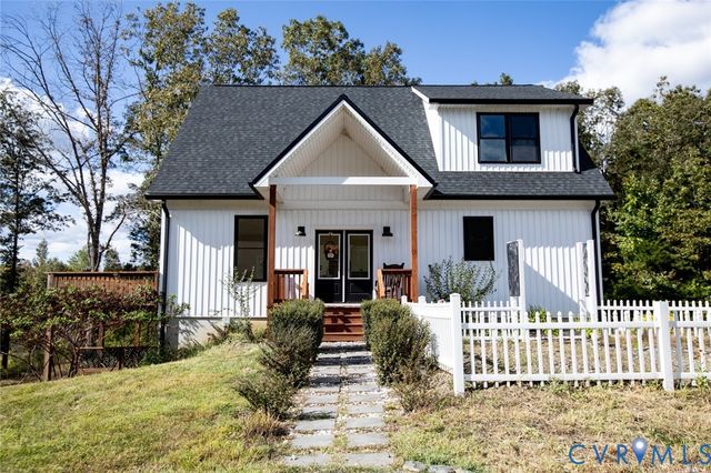 1219 Schultz Mill Rd, Meherrin, VA 23954